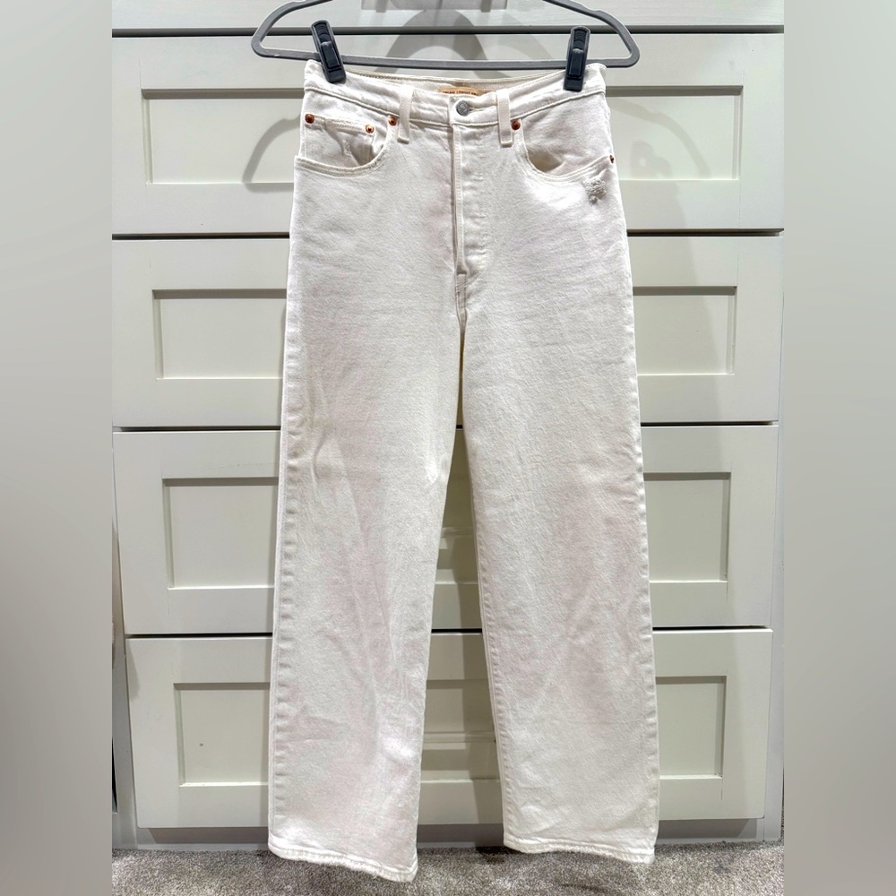 Levi’s Ribcage Ankle Straight- Size 27